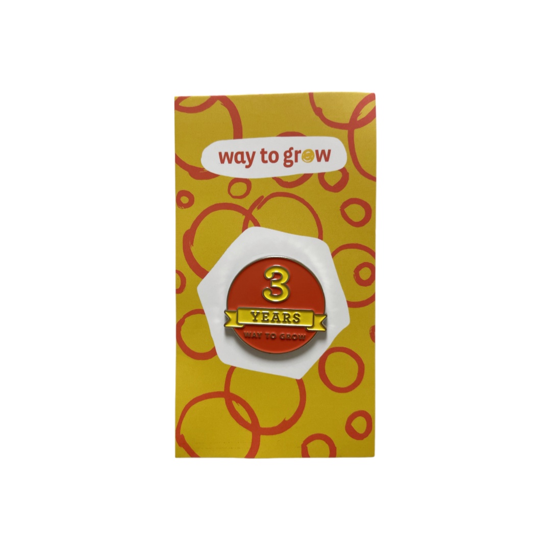 Custom Way To Grow 3 Years Anniversary Round Soft Enamel Pins With Brand Printed Backing Card